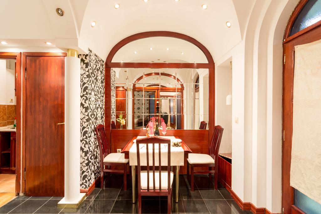 Apartment Stefanon 4 Belgrade Bilik gambar